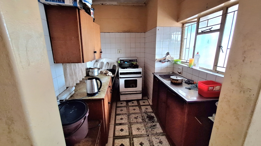 2 Bedroom Property for Sale in Gezina Gauteng