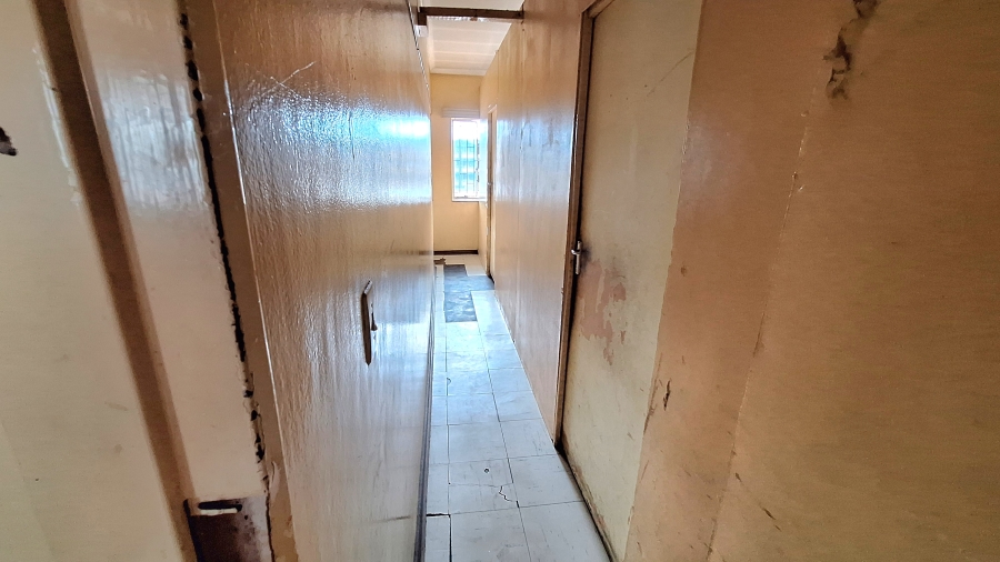 2 Bedroom Property for Sale in Gezina Gauteng