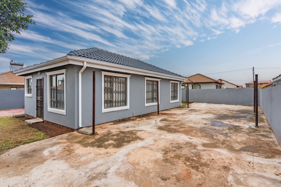 3 Bedroom Property for Sale in Protea Glen Gauteng