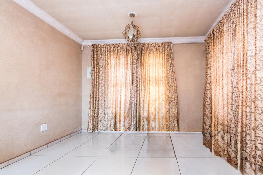 3 Bedroom Property for Sale in Protea Glen Gauteng