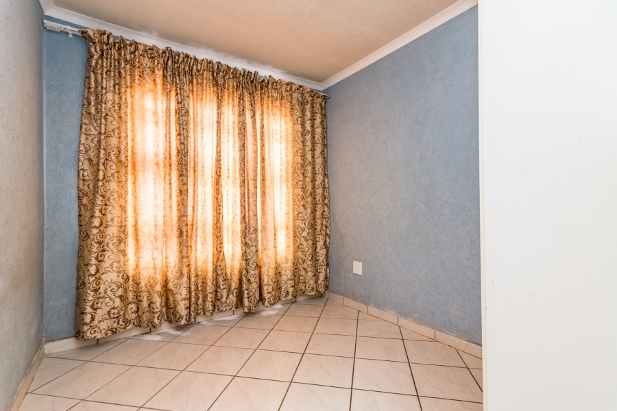 3 Bedroom Property for Sale in Protea Glen Gauteng