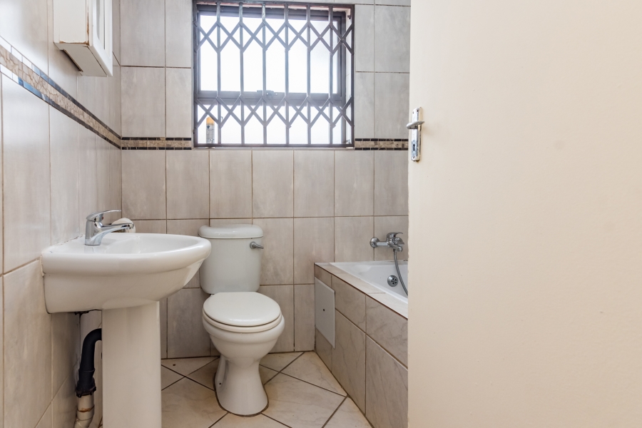 3 Bedroom Property for Sale in Protea Glen Gauteng