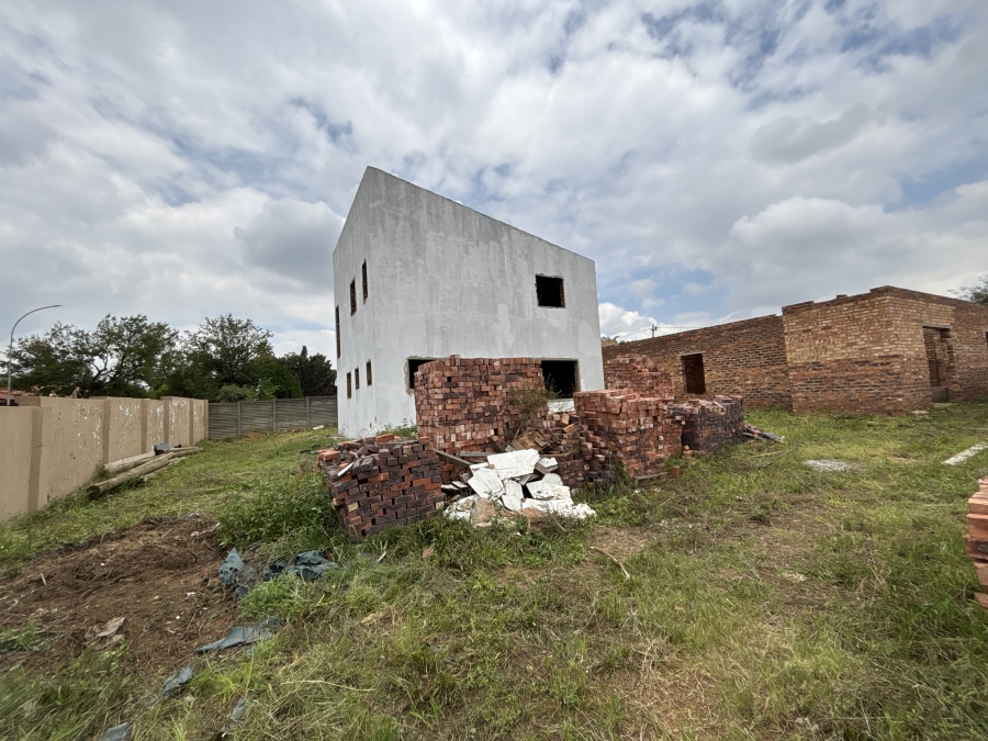 0 Bedroom Property for Sale in Mackenzie Park Gauteng