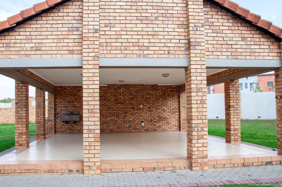 2 Bedroom Property for Sale in Sagewood Gauteng