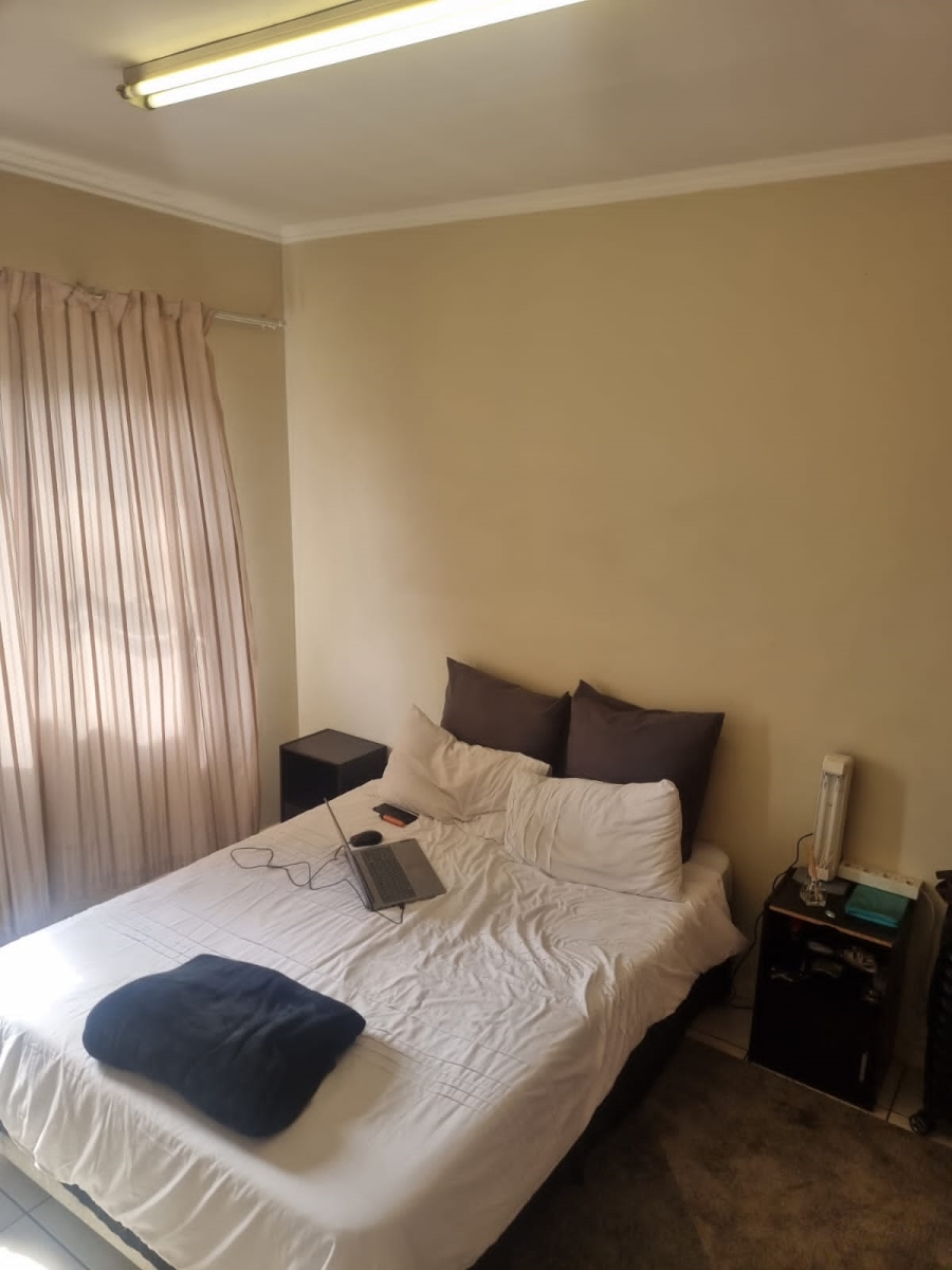 1 Bedroom Property for Sale in Sunninghill Gauteng