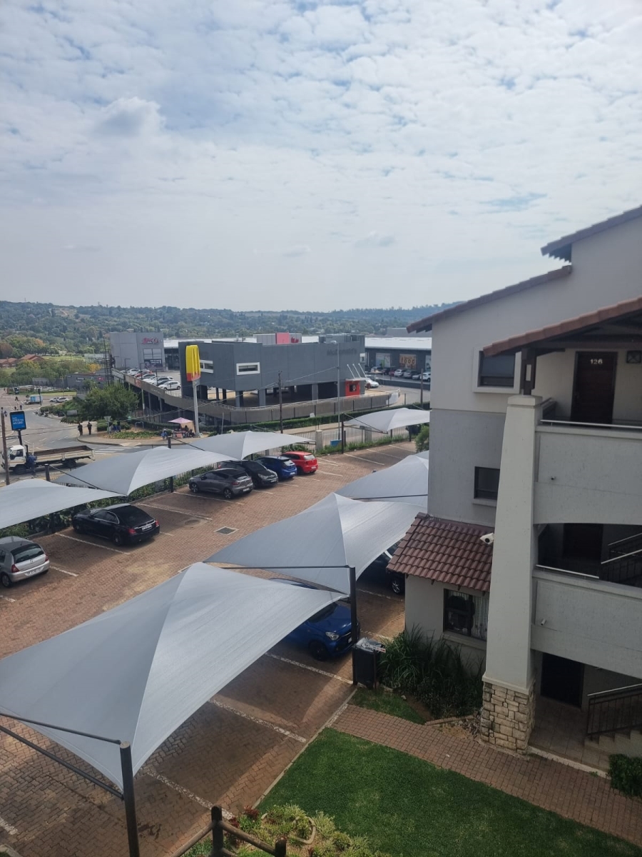1 Bedroom Property for Sale in Sunninghill Gauteng