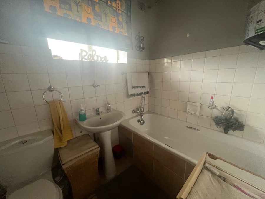 1 Bedroom Property for Sale in Lambton Gauteng