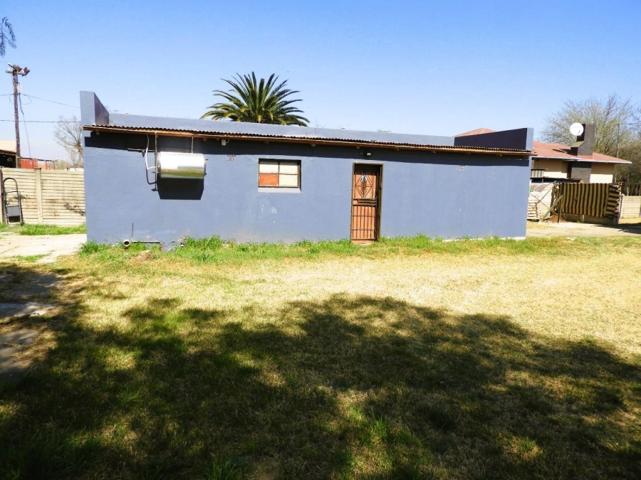 2 Bedroom Property for Sale in Peacehaven Gauteng