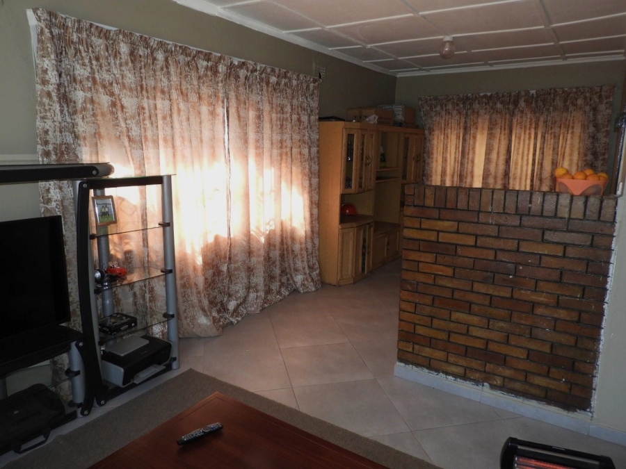 2 Bedroom Property for Sale in Peacehaven Gauteng