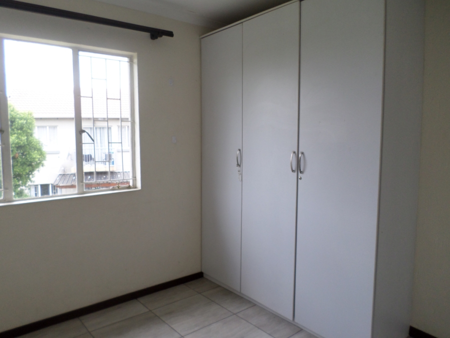 2 Bedroom Property for Sale in Greenstone Hill Gauteng
