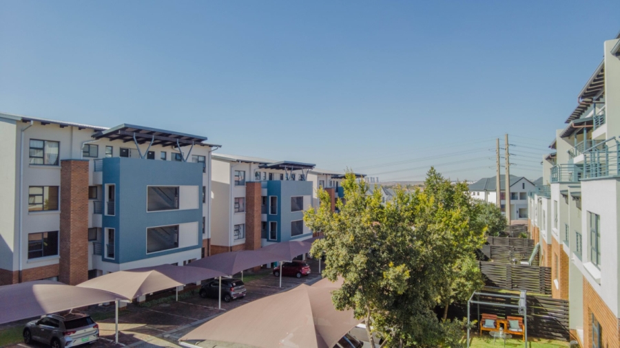 To Let 2 Bedroom Property for Rent in Greenstone Hill Gauteng