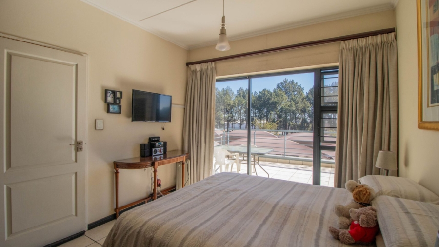 To Let 2 Bedroom Property for Rent in Greenstone Hill Gauteng