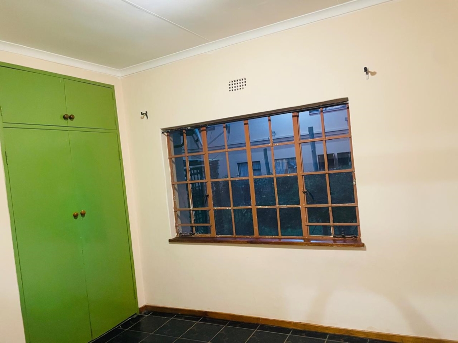 To Let 3 Bedroom Property for Rent in Glen Austin Gauteng