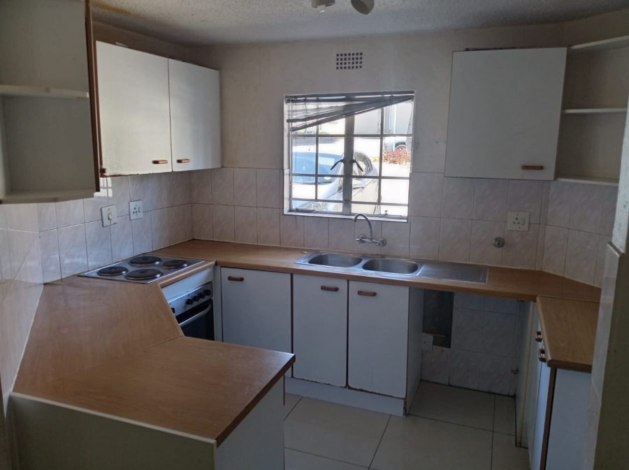 2 Bedroom Property for Sale in Vorna Valley Gauteng