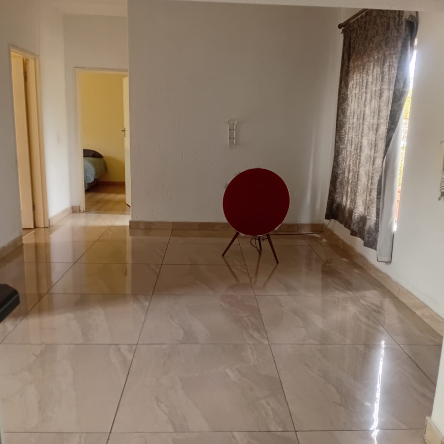 2 Bedroom Property for Sale in Sunninghill Gauteng