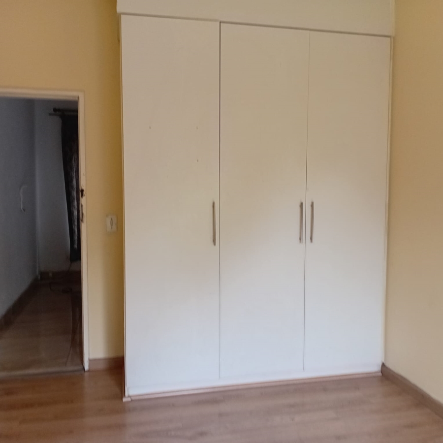 2 Bedroom Property for Sale in Sunninghill Gauteng