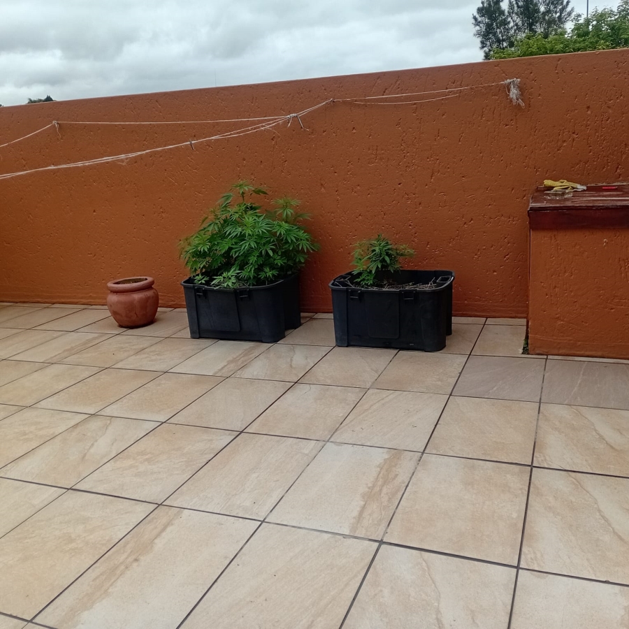 2 Bedroom Property for Sale in Sunninghill Gauteng