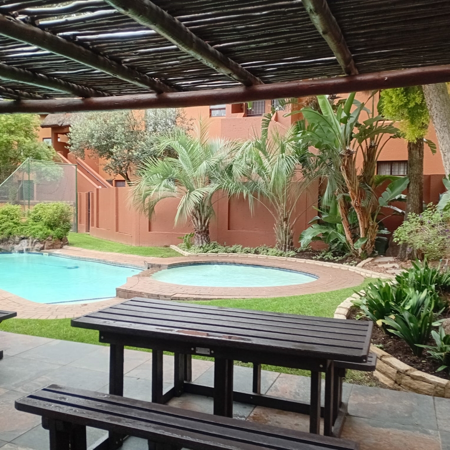 2 Bedroom Property for Sale in Sunninghill Gauteng