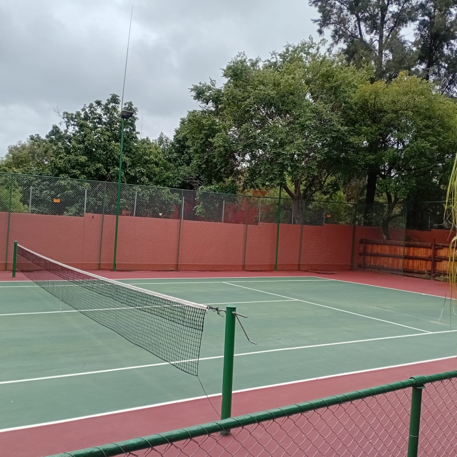 2 Bedroom Property for Sale in Sunninghill Gauteng