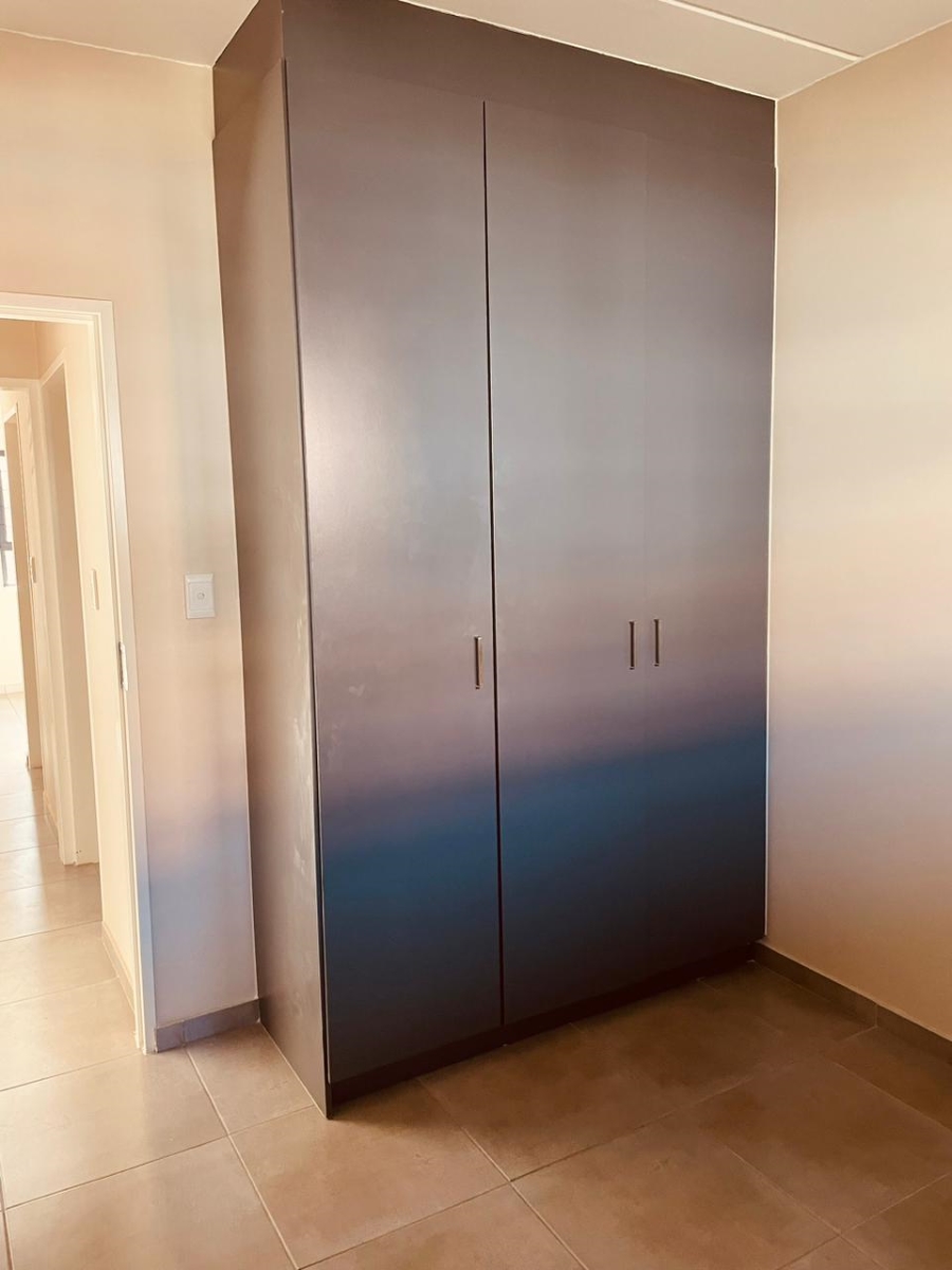 2 Bedroom Property for Sale in Vorna Valley Gauteng