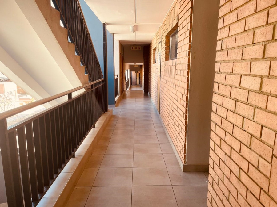 2 Bedroom Property for Sale in Vorna Valley Gauteng