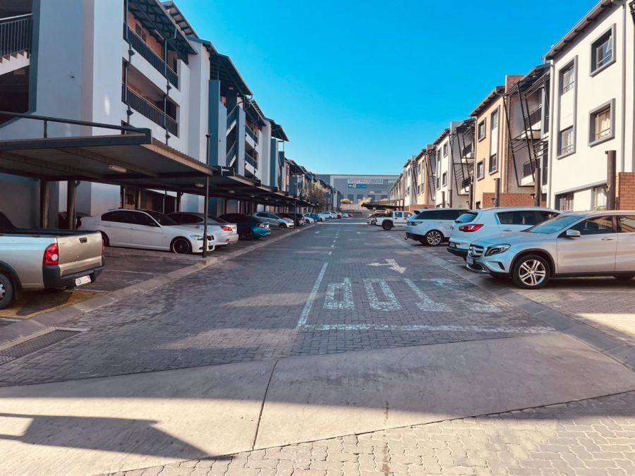 2 Bedroom Property for Sale in Vorna Valley Gauteng