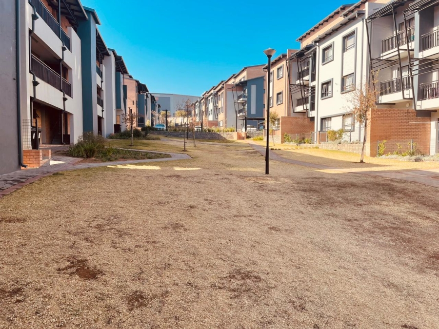 2 Bedroom Property for Sale in Vorna Valley Gauteng