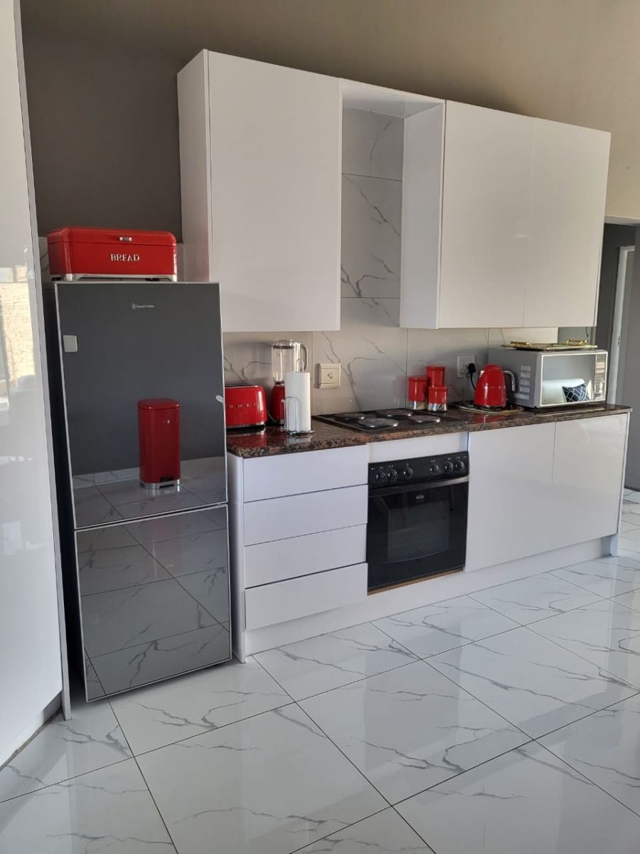 To Let 3 Bedroom Property for Rent in Greenstone Hill Gauteng