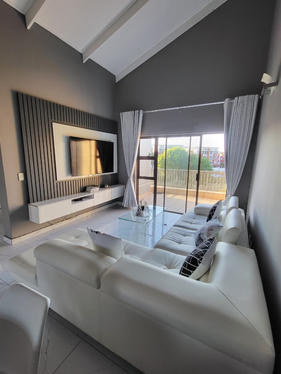 To Let 3 Bedroom Property for Rent in Greenstone Hill Gauteng