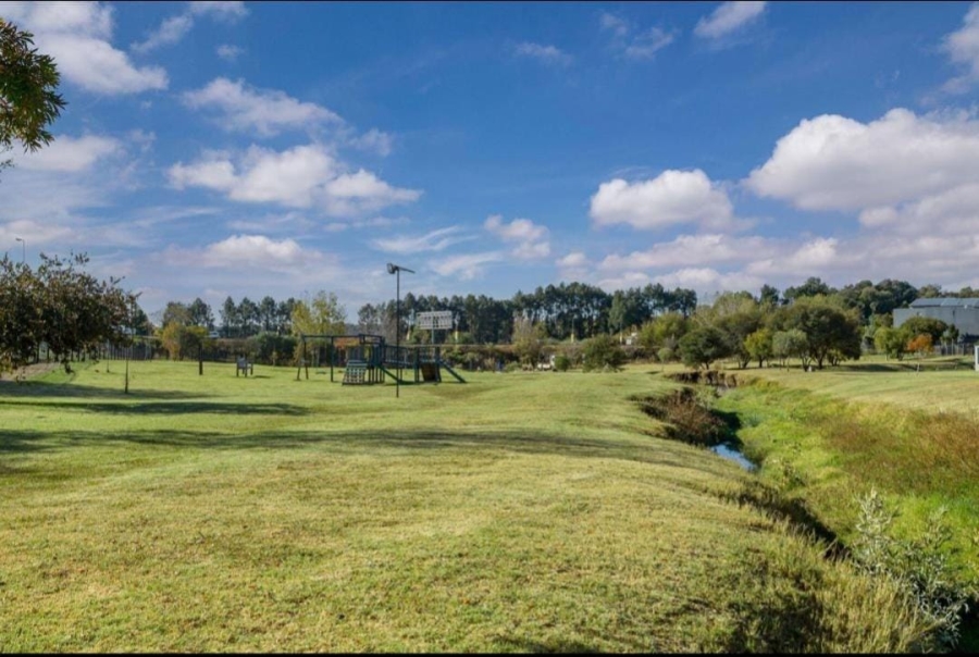 To Let 3 Bedroom Property for Rent in Greenstone Hill Gauteng