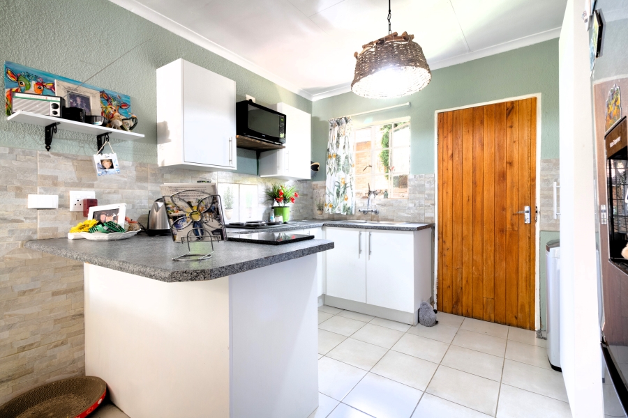 2 Bedroom Property for Sale in Wilgeheuwel Gauteng