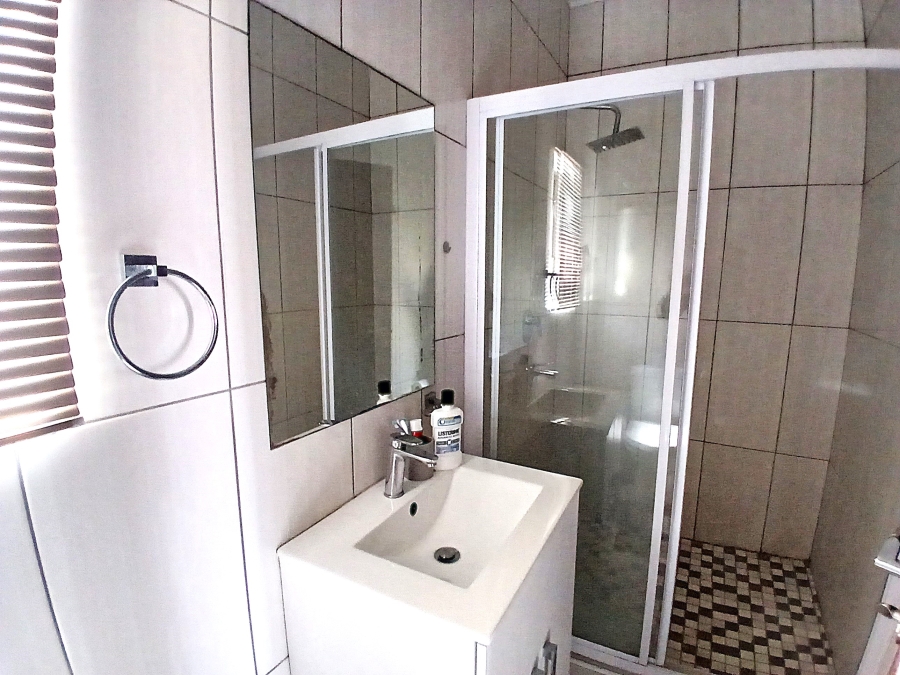 2 Bedroom Property for Sale in Blue Valley Golf Estate Gauteng