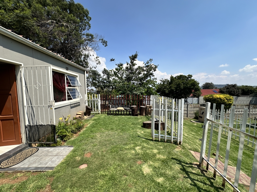 2 Bedroom Property for Sale in Ridgeway Gauteng