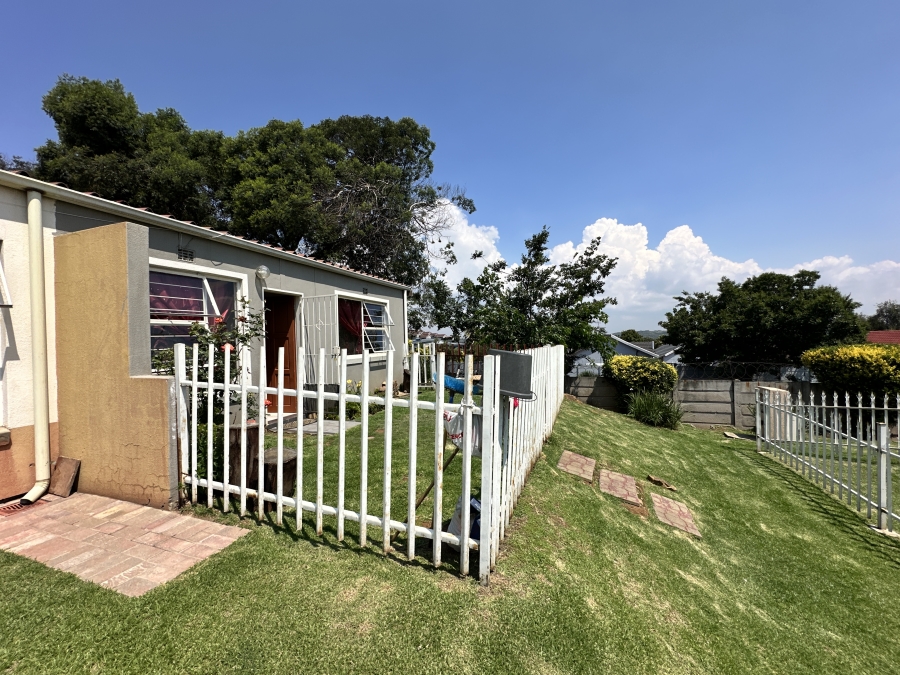 2 Bedroom Property for Sale in Ridgeway Gauteng