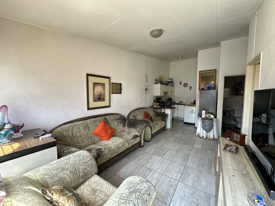 2 Bedroom Property for Sale in Ridgeway Gauteng