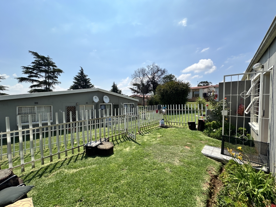 2 Bedroom Property for Sale in Ridgeway Gauteng
