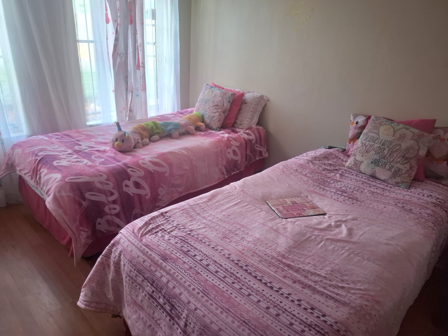 3 Bedroom Property for Sale in Hillshaven Gauteng