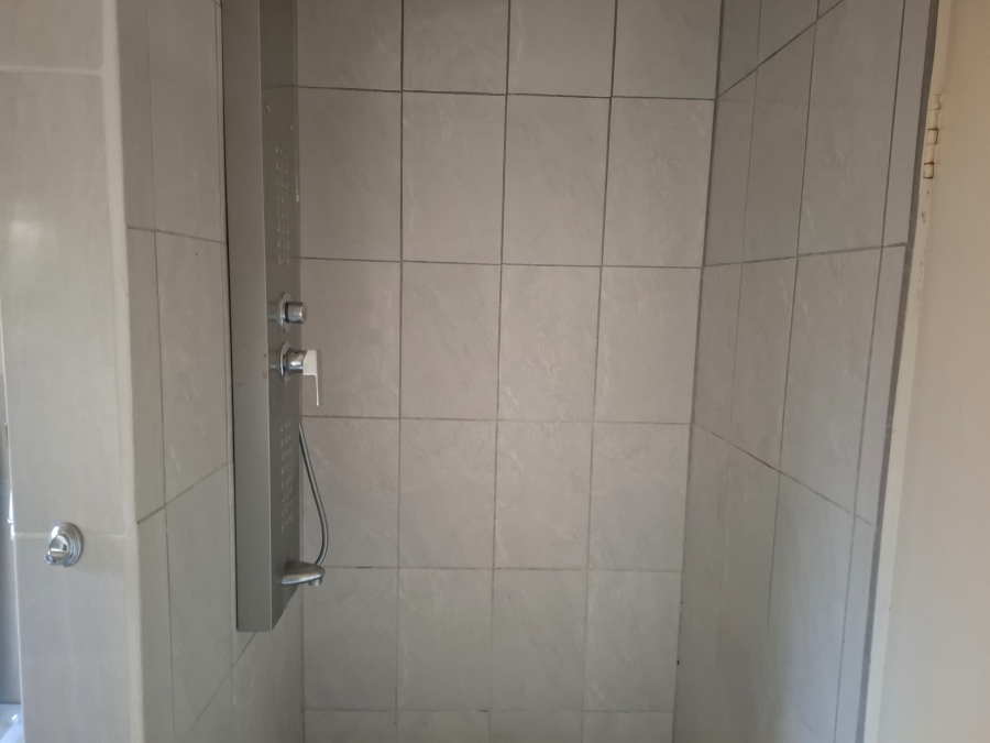 3 Bedroom Property for Sale in Hillshaven Gauteng