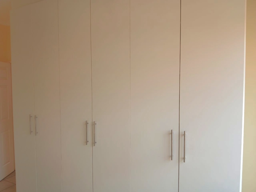 2 Bedroom Property for Sale in Greenhills Gauteng