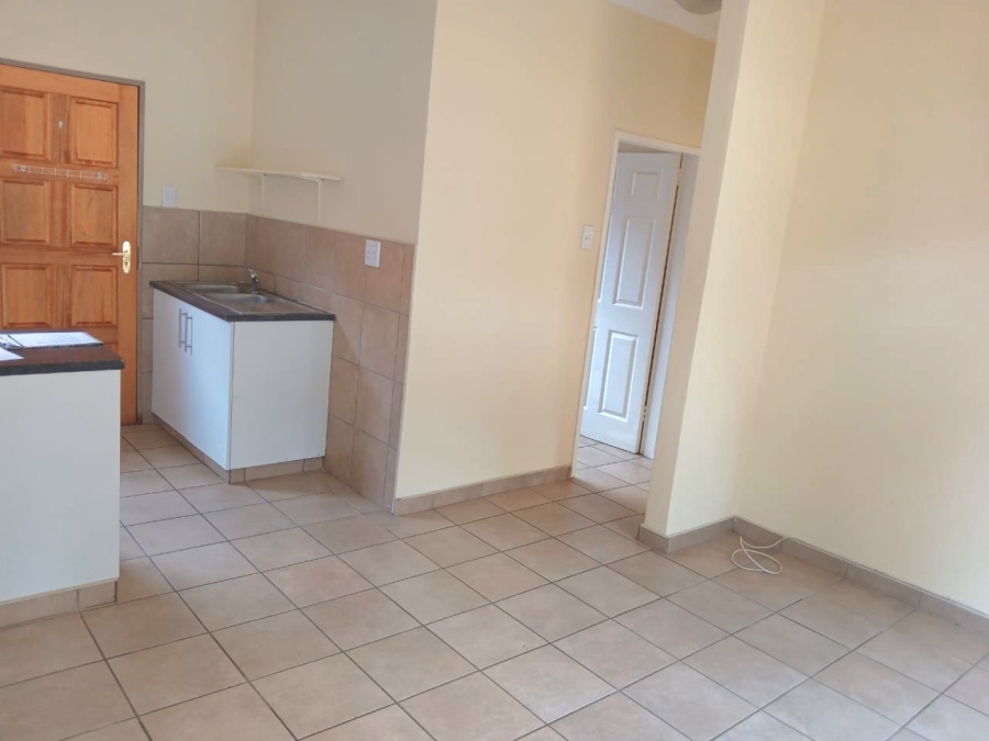 2 Bedroom Property for Sale in Greenhills Gauteng