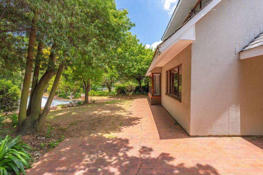 5 Bedroom Property for Sale in Bryanston Gauteng