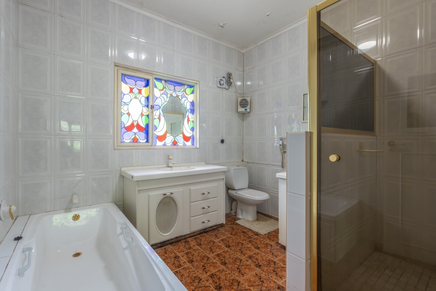 5 Bedroom Property for Sale in Bryanston Gauteng