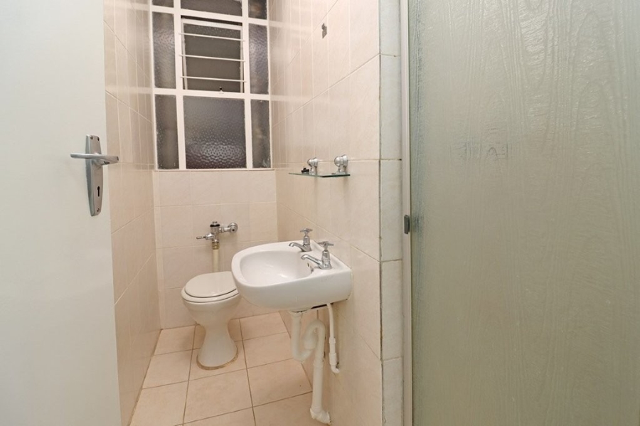 To Let 2 Bedroom Property for Rent in Rouxville Gauteng