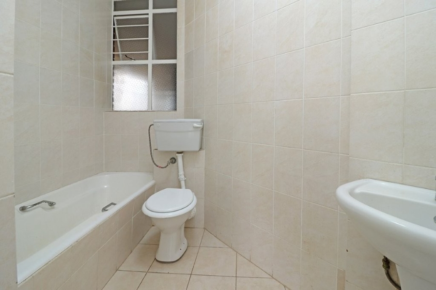 To Let 2 Bedroom Property for Rent in Rouxville Gauteng