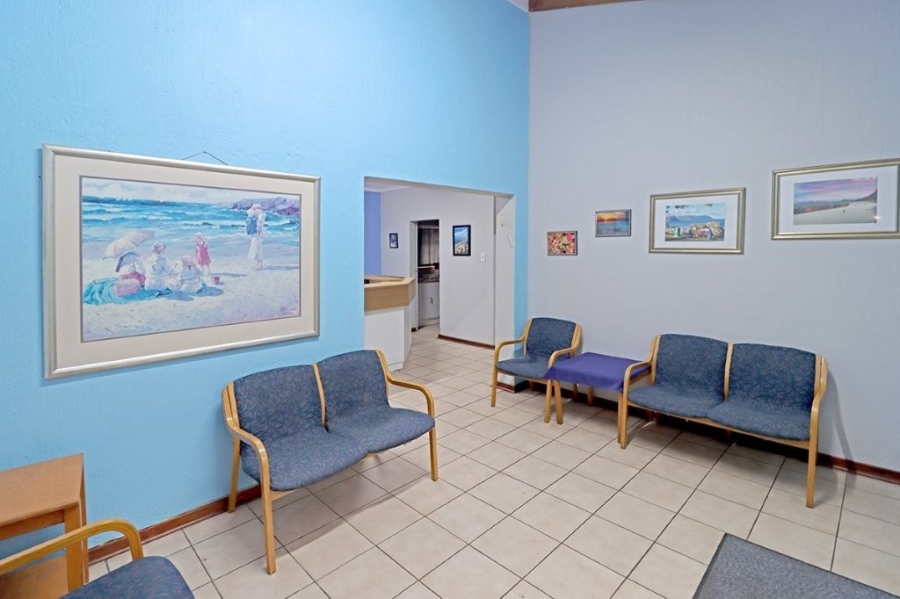 5 Bedroom Property for Sale in Orange Grove Gauteng