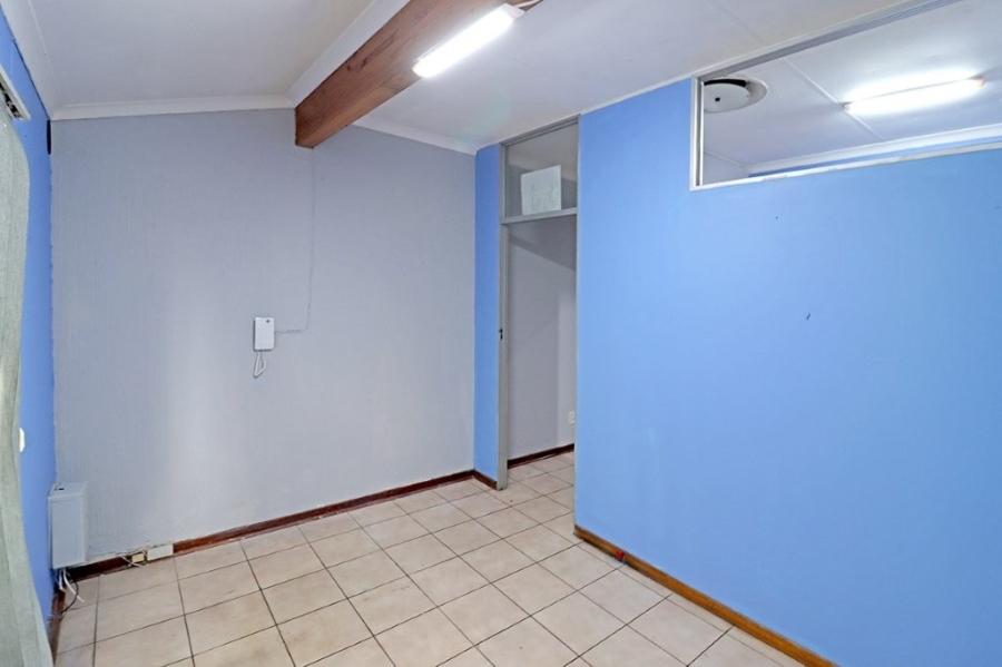 5 Bedroom Property for Sale in Orange Grove Gauteng