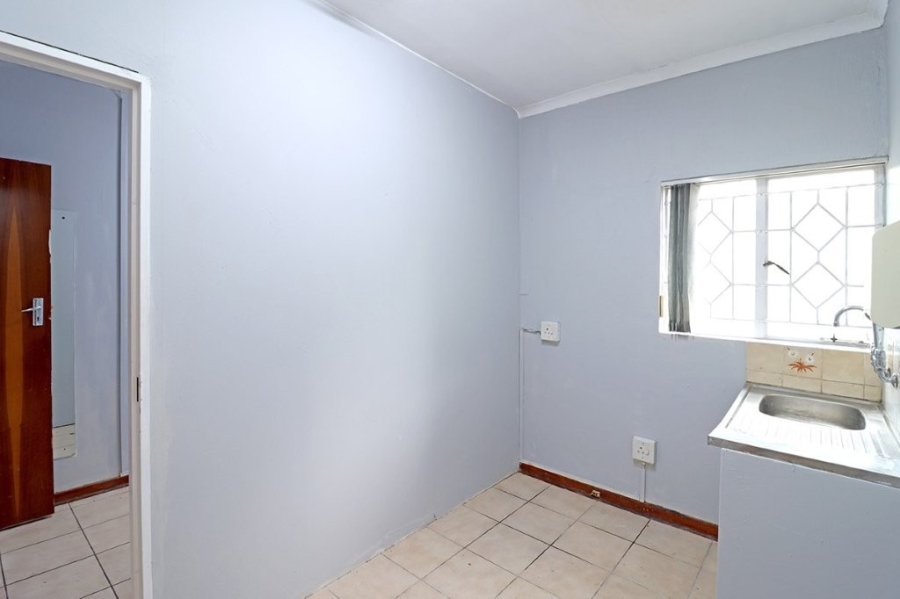 5 Bedroom Property for Sale in Orange Grove Gauteng