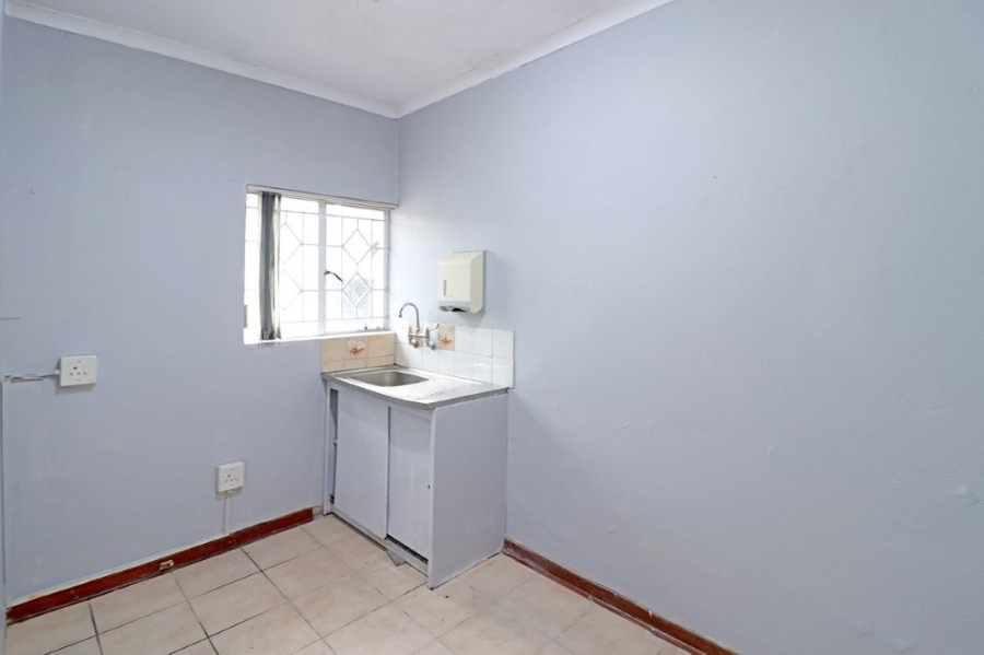 5 Bedroom Property for Sale in Orange Grove Gauteng