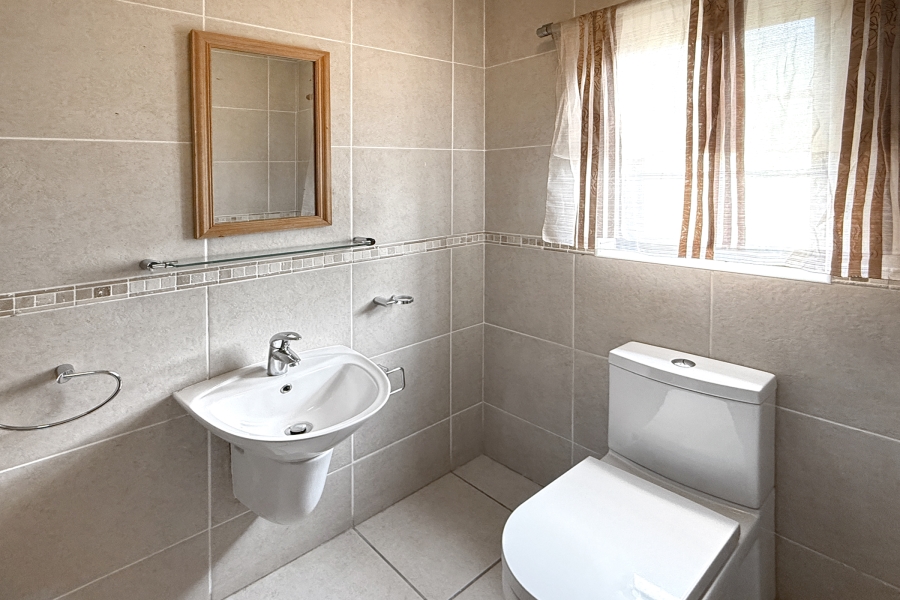 3 Bedroom Property for Sale in Noordwyk Gauteng