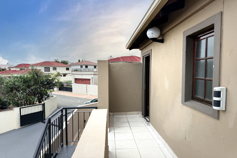 3 Bedroom Property for Sale in Noordwyk Gauteng